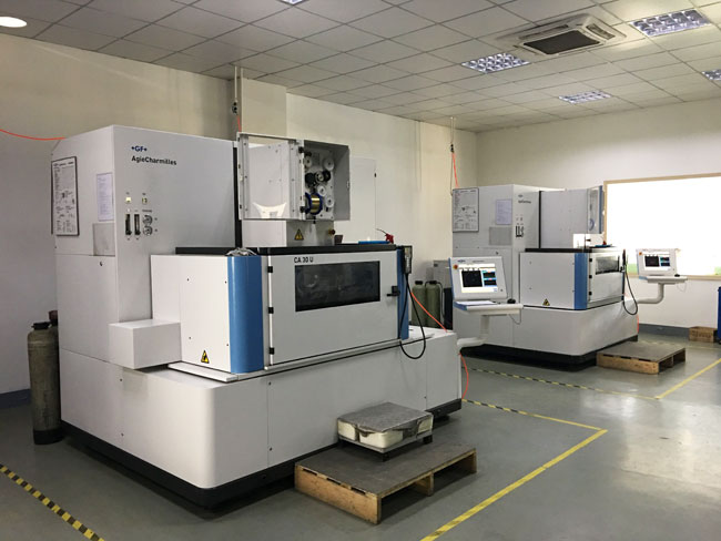 Charmile線(xiàn)切割機(jī)